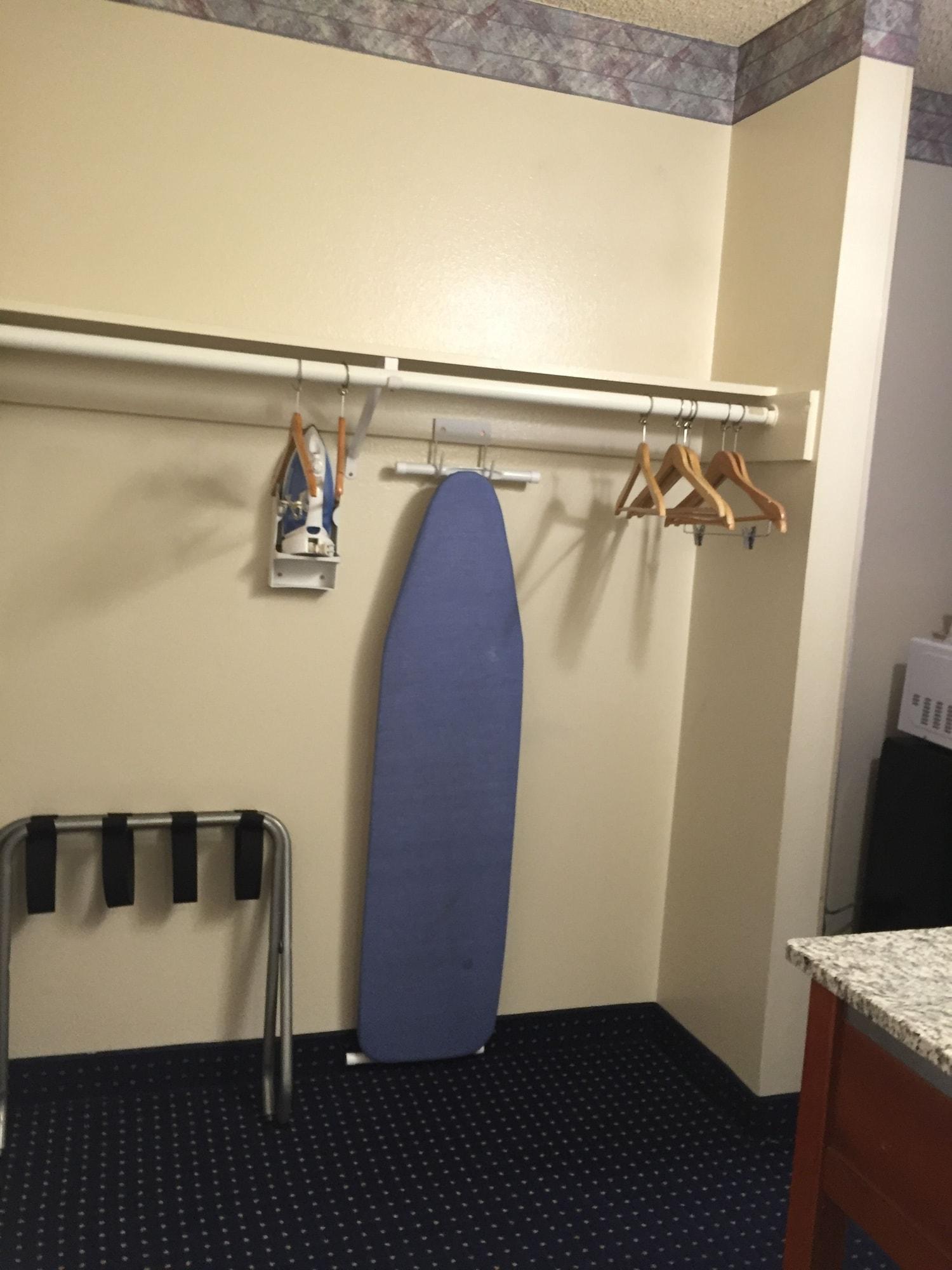 Days Inn By Wyndham Ridgecrest Near China Lake Naval Station מראה חיצוני תמונה