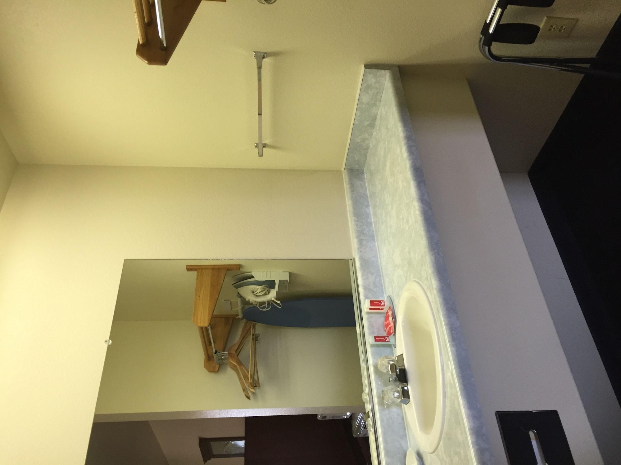 Days Inn By Wyndham Ridgecrest Near China Lake Naval Station מראה חיצוני תמונה