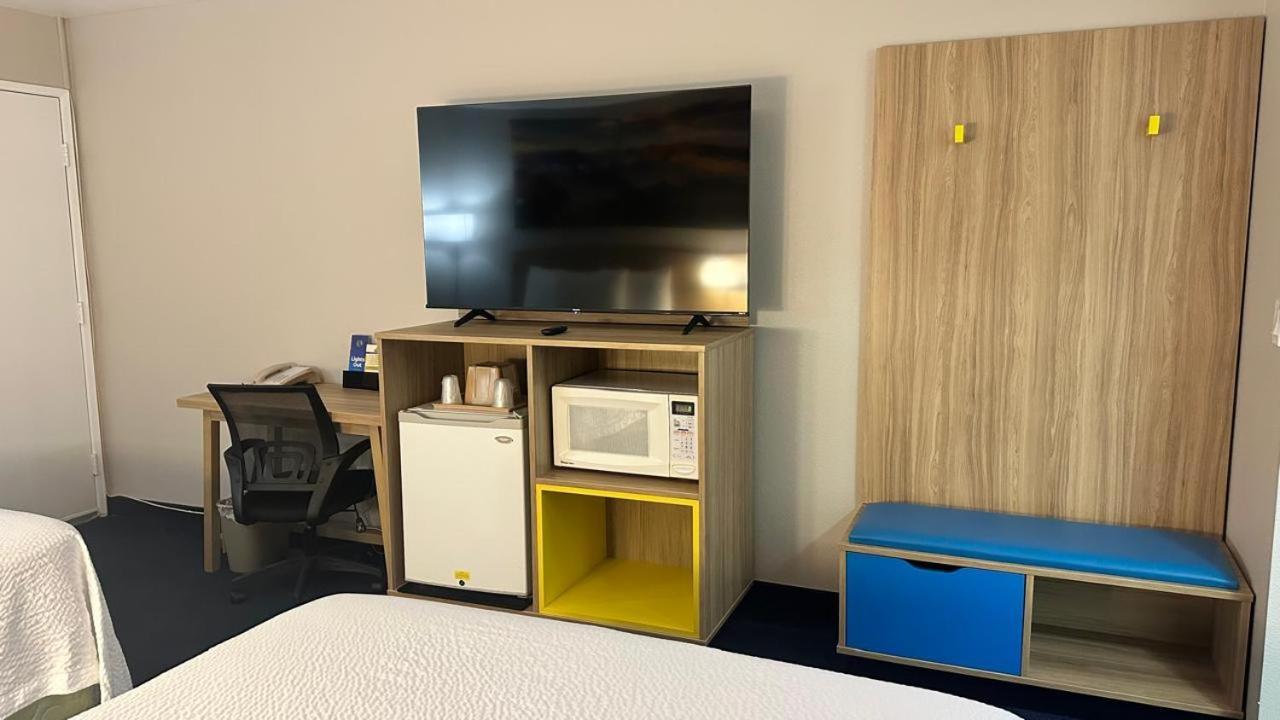Days Inn By Wyndham Ridgecrest Near China Lake Naval Station מראה חיצוני תמונה