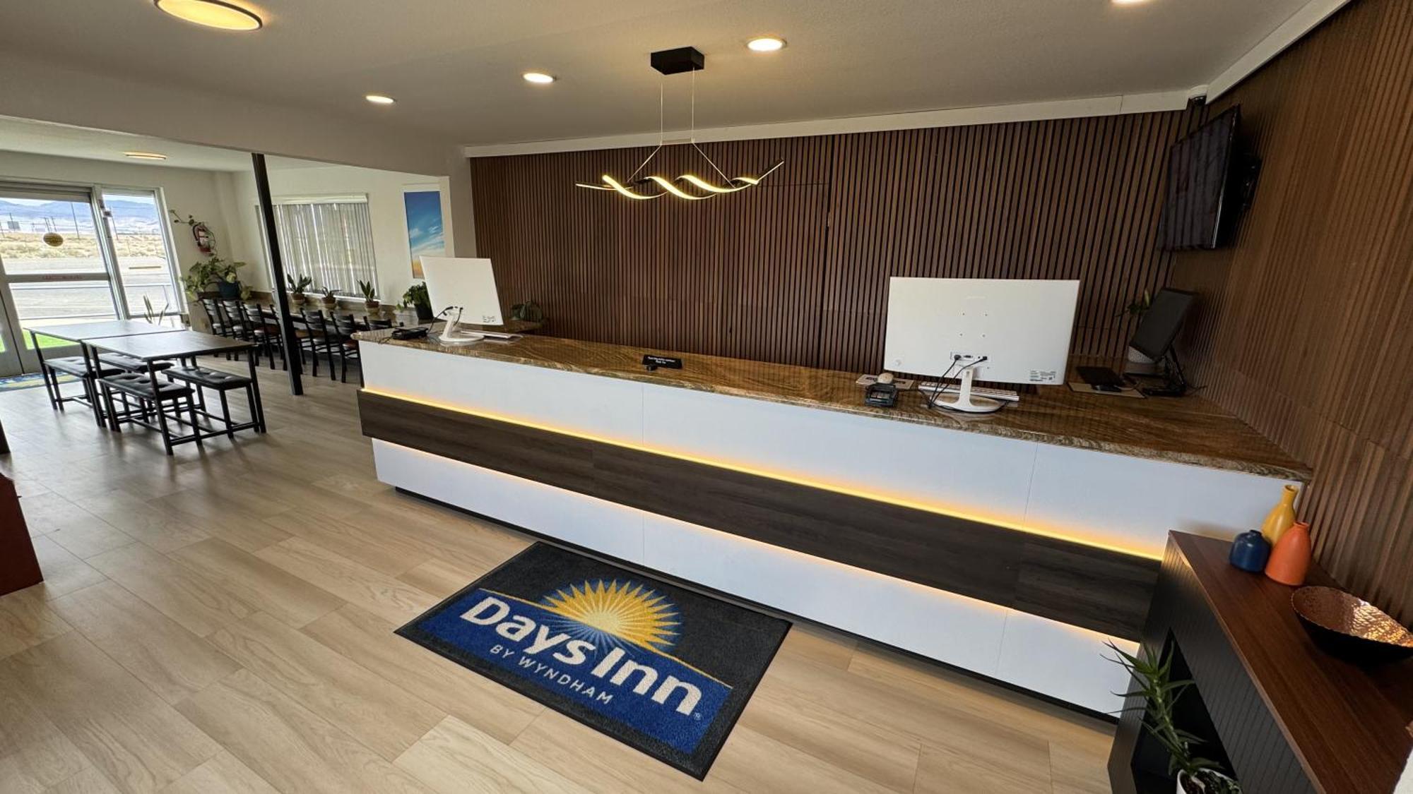 Days Inn By Wyndham Ridgecrest Near China Lake Naval Station מראה חיצוני תמונה
